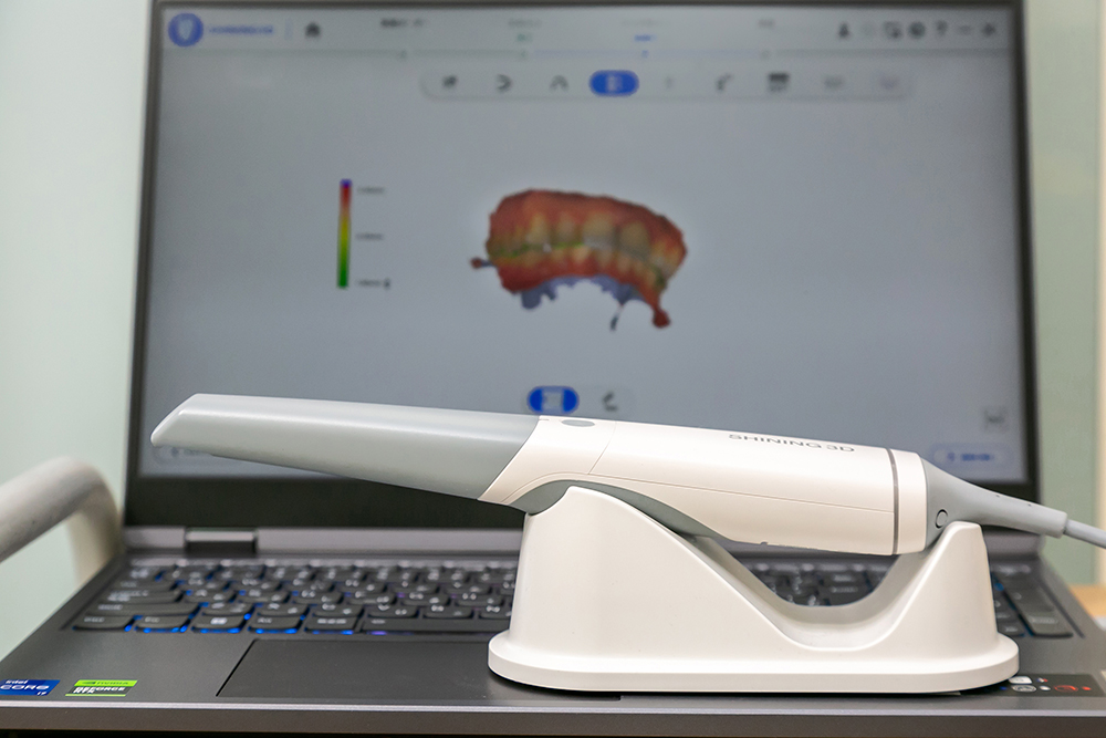 口腔内スキャナー　Aoralscan 3
